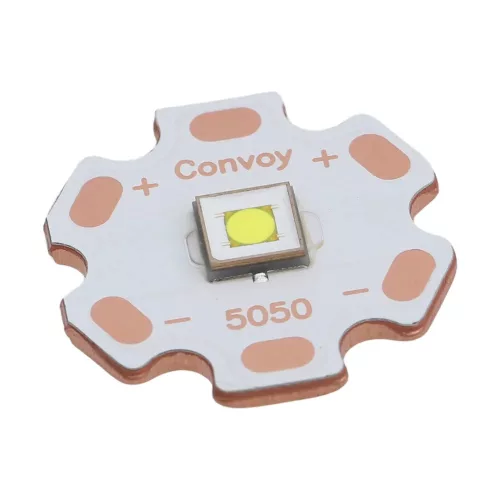 Convoy L21B flashlight with F45R LED, 2760 lumens of output and an approximate 1360 m beam distance, with 4000 K light.