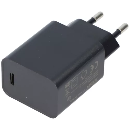 XTAR PD20W Quick Charge adapter